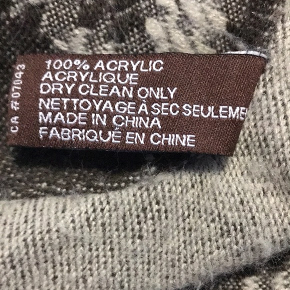 Adrienne Vittadini wrap - Picture 4 of 4